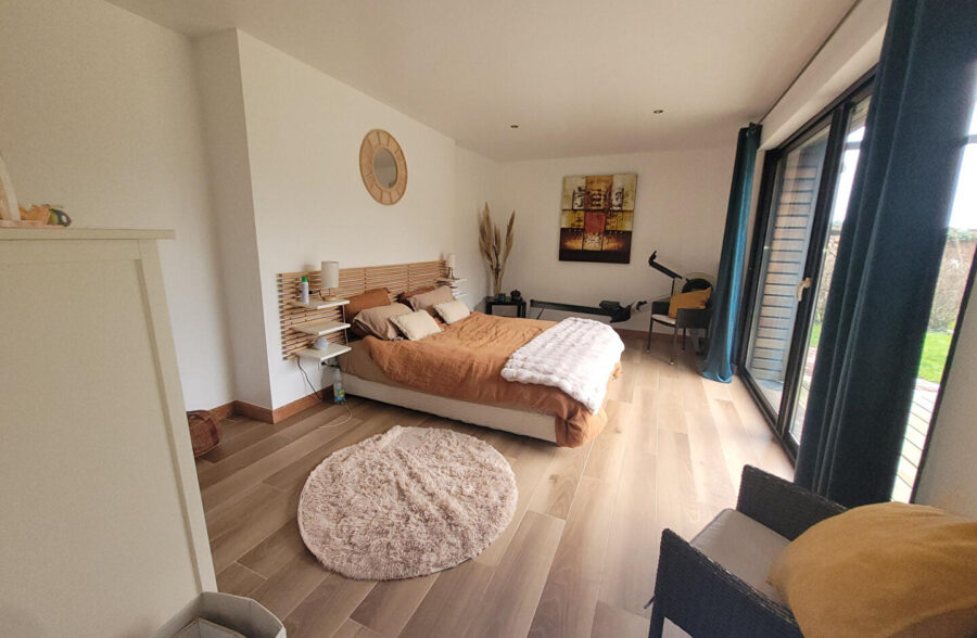 Maison  8 pièce(s) 320 m2
