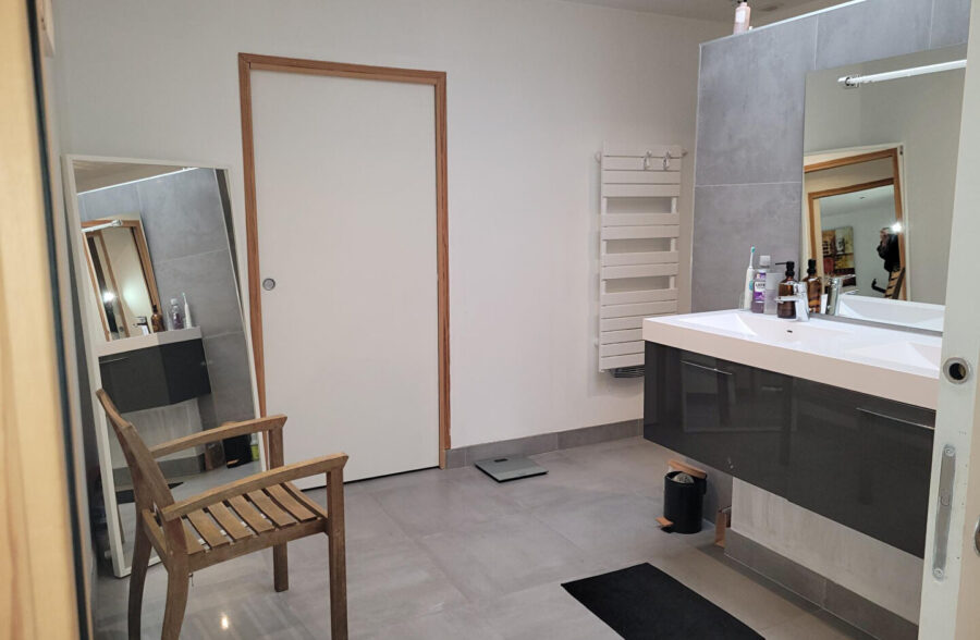 Maison  8 pièce(s) 320 m2