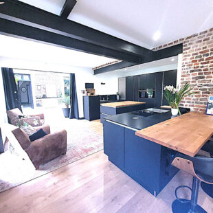Maison  8 pièce(s) 320 m2