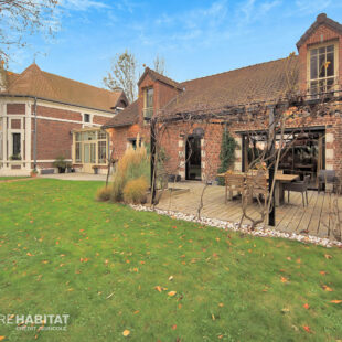 Maison  8 pièce(s) 320 m2