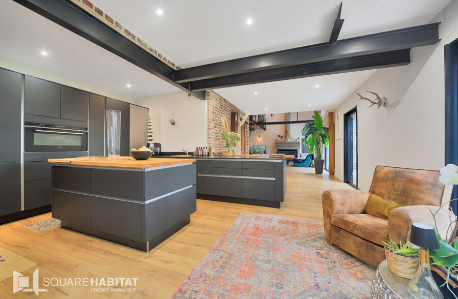 Maison  8 pièce(s) 320 m2