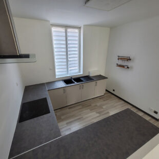 MAISON IMPECCABLE 148.7 m² à TOURCOING (59200)