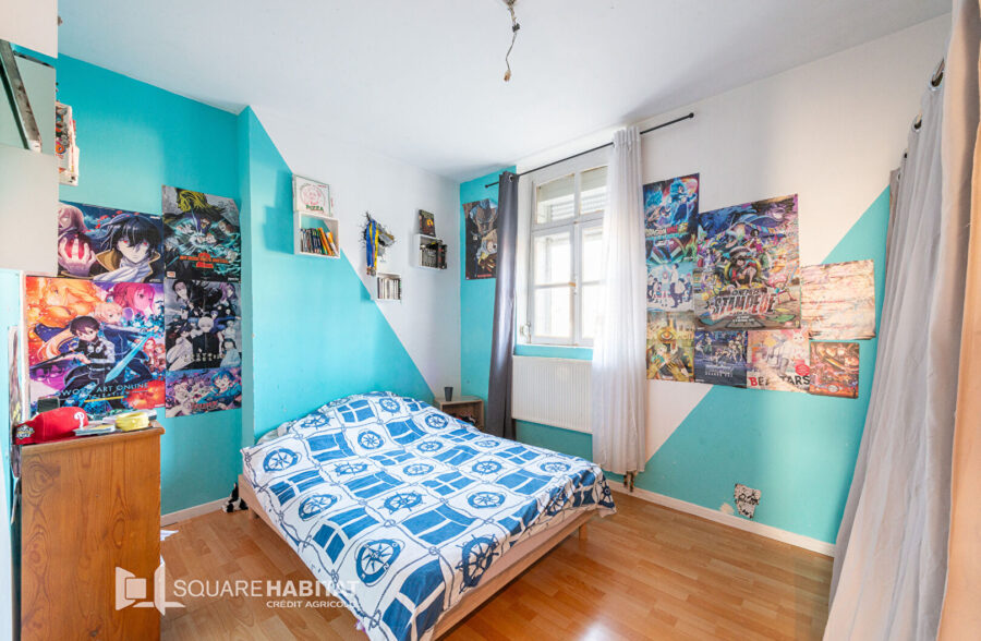 MAISON DE VILLE 5 CHAMBRES EN SEMI PLAIN PIED