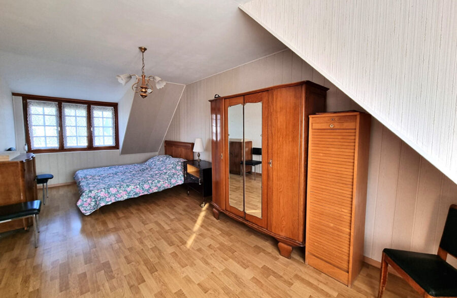 individuelle  4 chambres + bureau