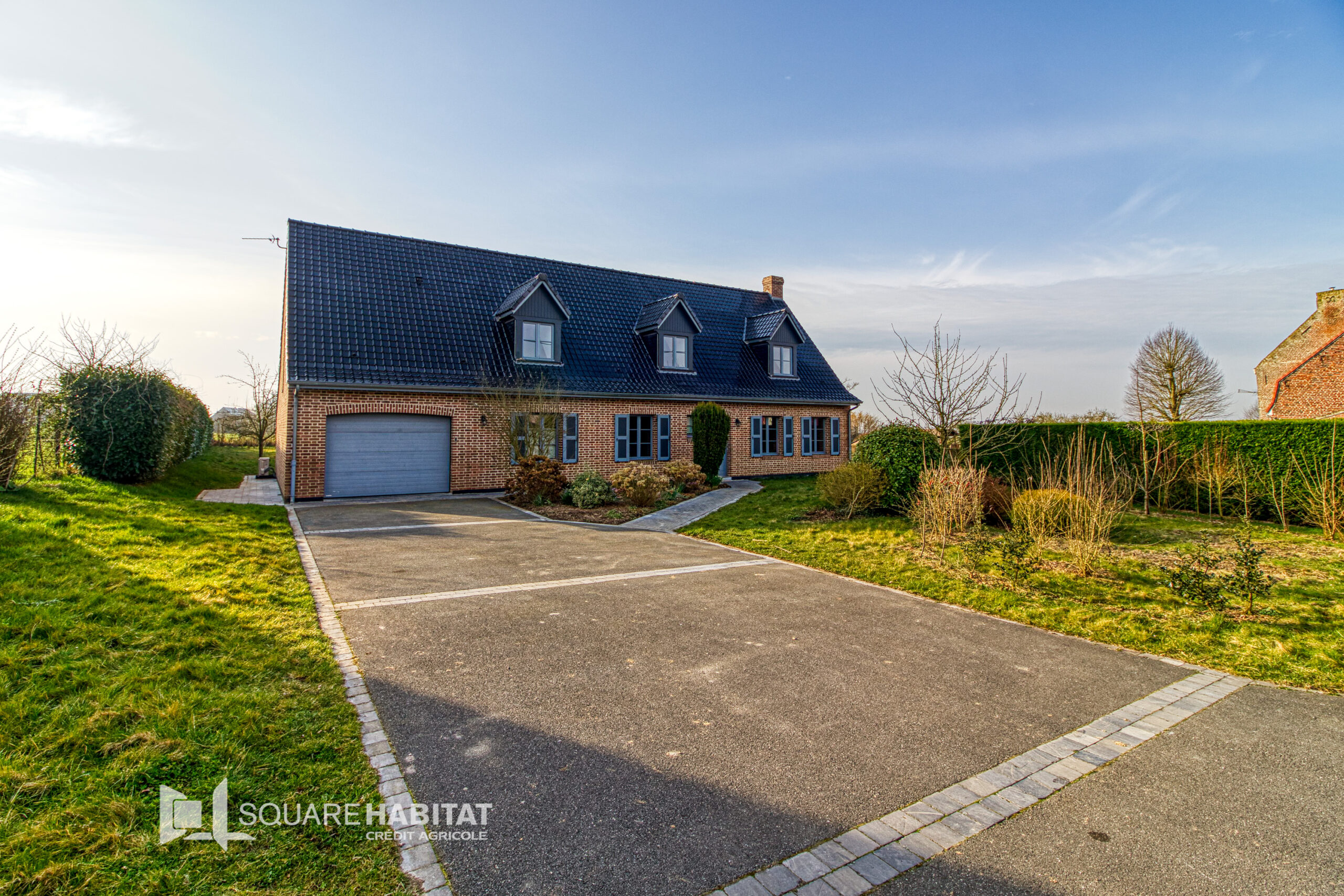 Maison d’exception, semi plain-pied de 195m2 à Eecke