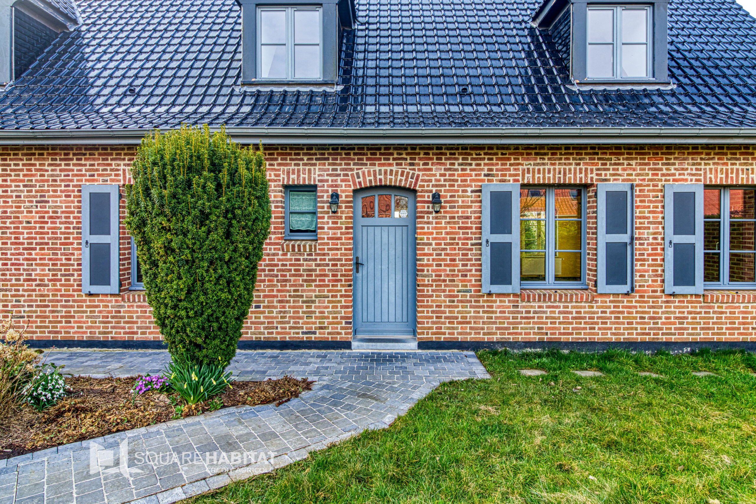 Maison d’exception, semi plain-pied de 195m2 à Eecke
