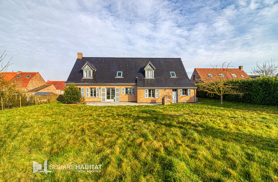 Maison d’exception, semi plain-pied de 195m2 à Eecke