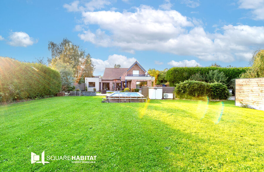 Maison Aix En Pevele 239 m2