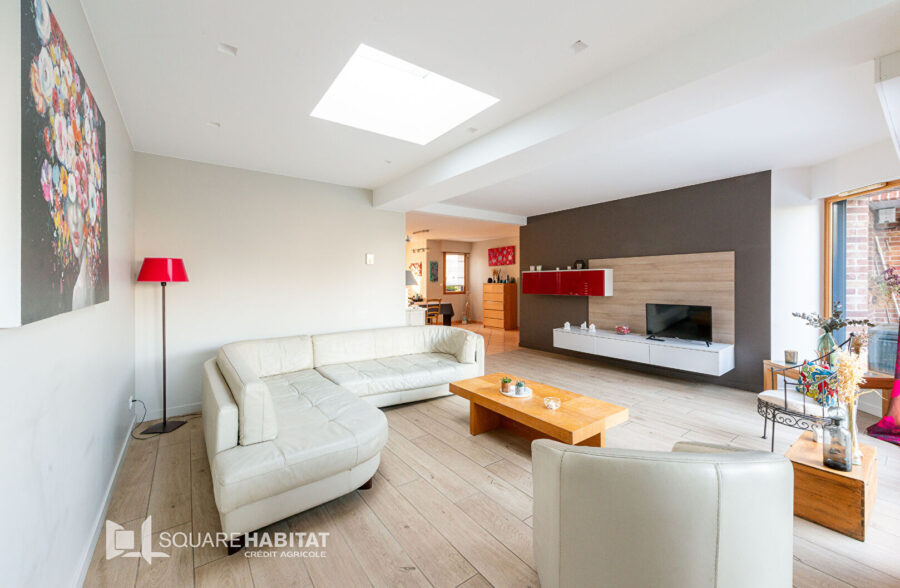 Maison Aix En Pevele 239 m2