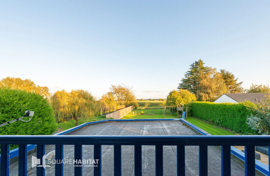 Maison Aix En Pevele 239 m2