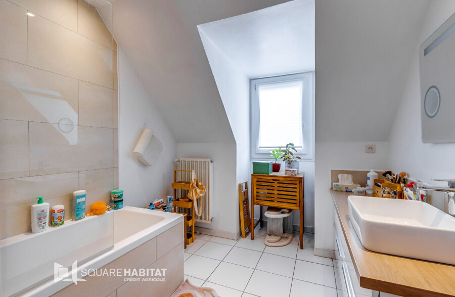 MAISON IDIVIDUELLE  138m2 LA CHAPELLE D ARMENTIERES