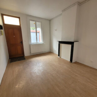 Maison de ville rénovée comprenant 3 chambres et 1 bureau