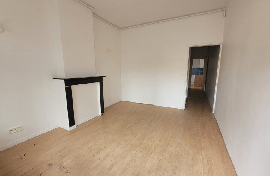 Maison de ville rénovée comprenant 3 chambres et 1 bureau
