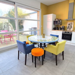 Maison 4 chambres, 2 salles de bains et jardin