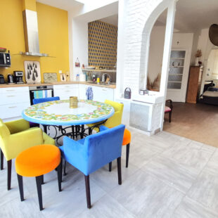 Maison 4 chambres, 2 salles de bains et jardin  Sous offre 