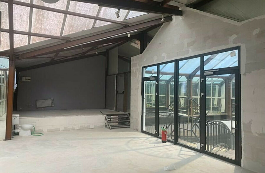 Local commercial 105 m²