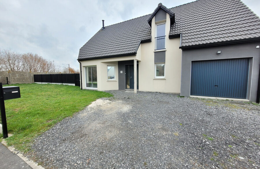 Pavillon RECENT 4 Chambres  Sous compromis 