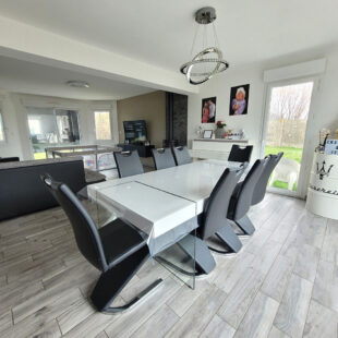 Pavillon RECENT 4 Chambres  Sous compromis 