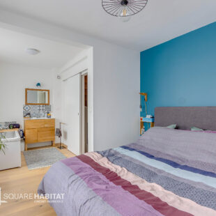 Maison bel étage, quatre chambres, garage, jardin  Sous compromis 