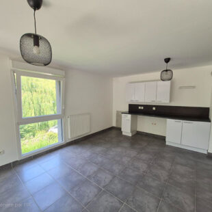 Secteur Bois Leurent / Appartement T3 récent avec double parking