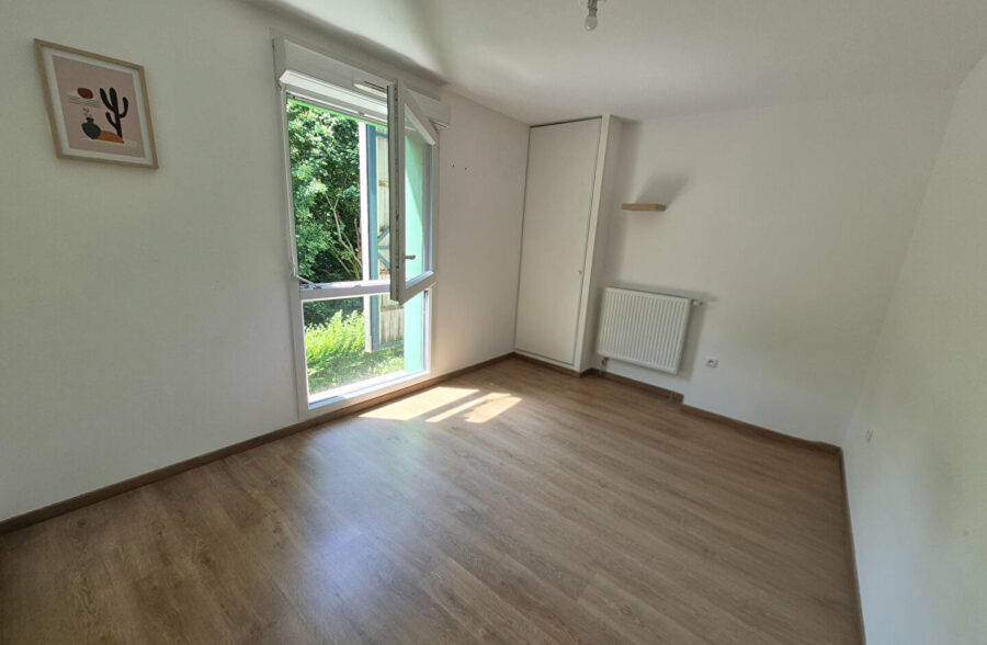 Secteur Bois Leurent / Appartement T3 récent avec double parking