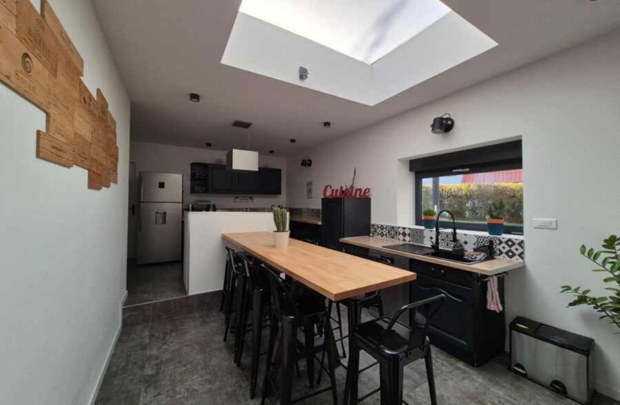 Maison semi-individuelle 3 chambres + parking + jardin + garage