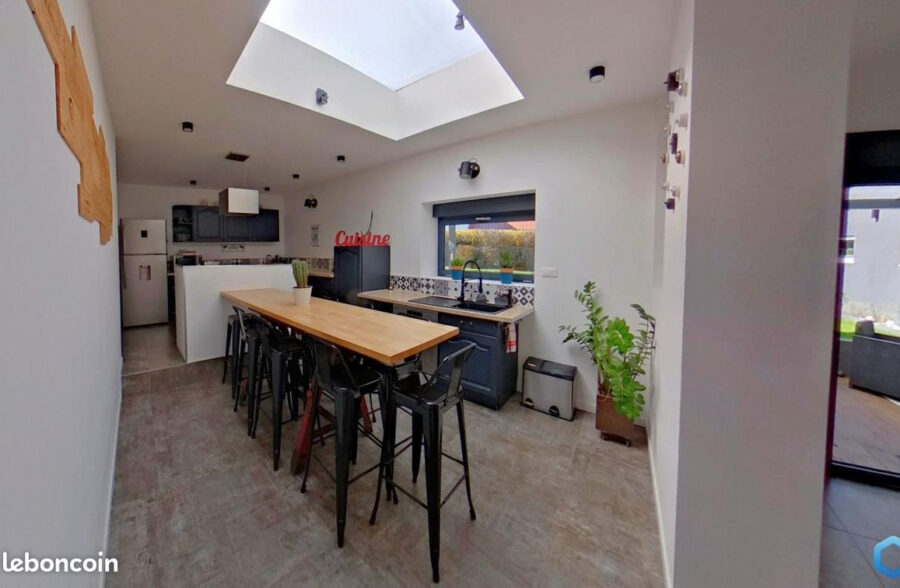 Maison semi-individuelle sans travaux 3 chambres + parking + jardin + garage