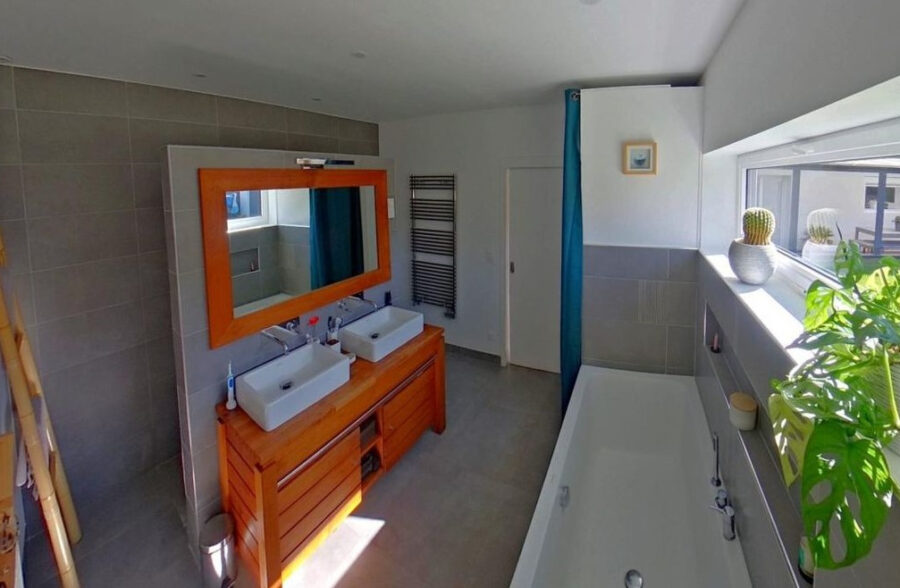 Maison semi-individuelle sans travaux 3 chambres + parking + jardin + garage