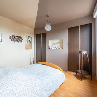 MAISON SPACIEUSE AVEC 5 CHAMBRES  Sous compromis 