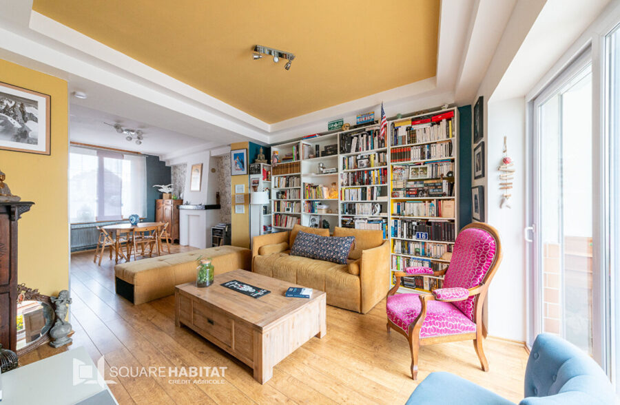 MAISON SPACIEUSE AVEC 5 CHAMBRES  Sous compromis 