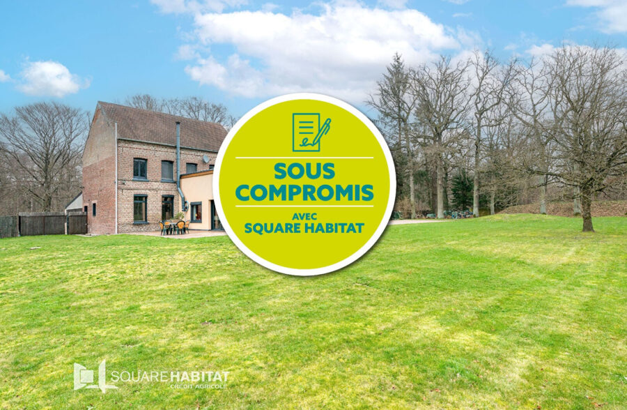 Ensemble immobilier: Habitation, Chambres d’hôtes, Café.  Sous compromis 