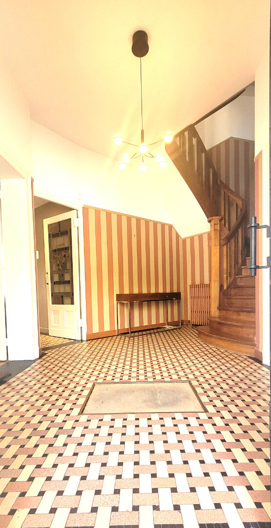 Maison Cambrai 10 pièce(s) 205 m2