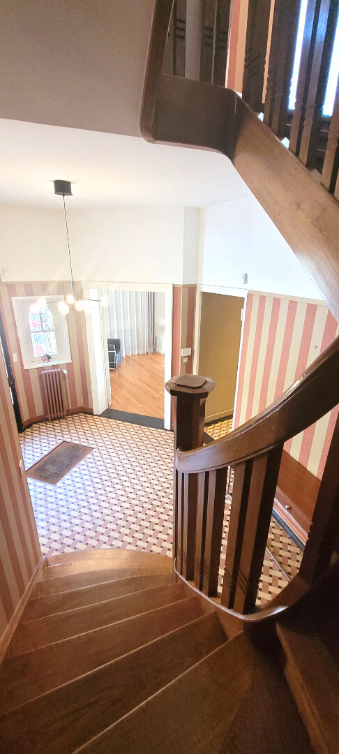 Maison Cambrai 10 pièce(s) 205 m2