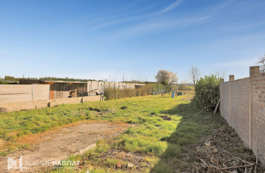 Maison individuelle avec studio indépendant, nombreuses dépendances bâtie sur plus de 1400 m² de terrain