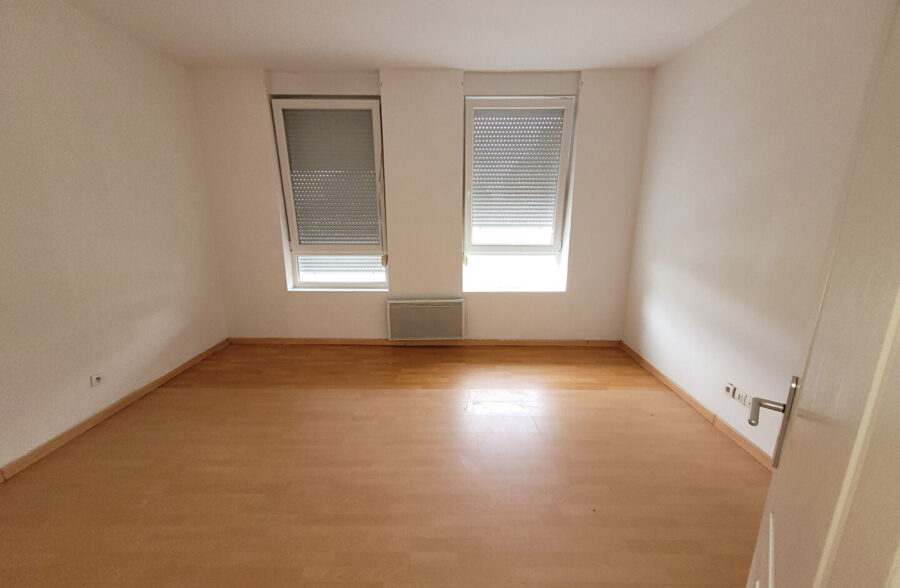 Maison semi individuelle Rousies 6 pièce(s)76M²