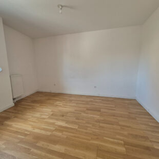 Appartement Lens 2 pièce(s) 39,35 m2 avec place de parking.