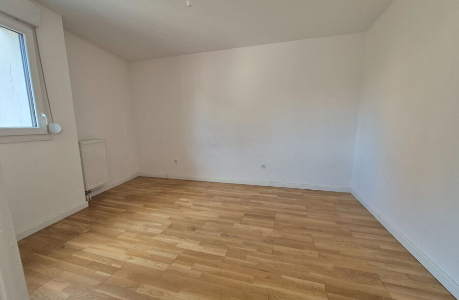 Appartement Lens 2 pièce(s) 39,35 m2 avec place de parking.