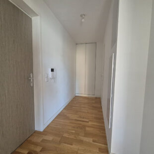Appartement Lens 2 pièce(s) 39,35 m2 avec place de parking.