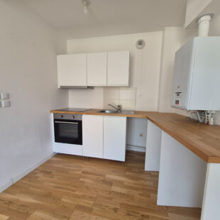 Appartement Lens 2 pièce(s) 39,35 m2 avec place de parking.