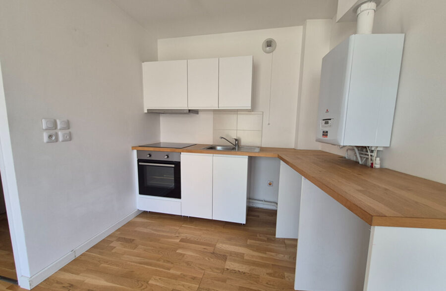 Appartement Lens 2 pièce(s) 39,35 m2 avec place de parking.