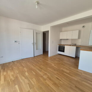 Appartement Lens 2 pièce(s) 39,35 m2 avec place de parking.