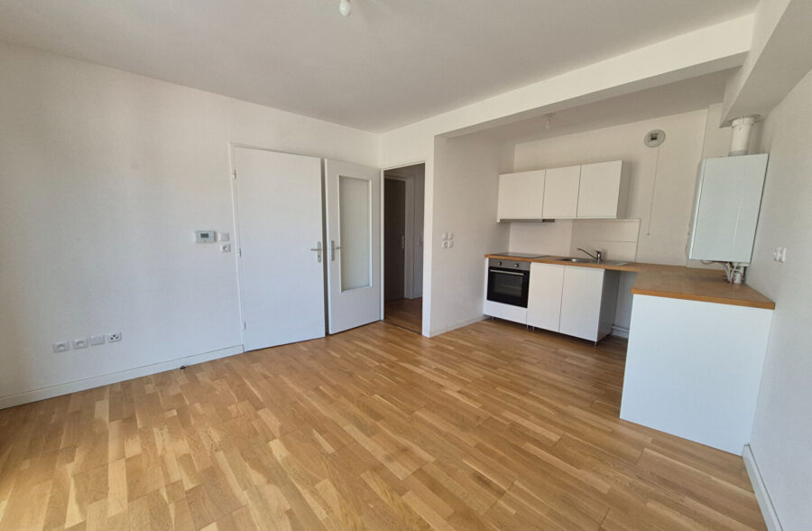 Appartement Lens 2 pièce(s) 39,35 m2 avec place de parking.