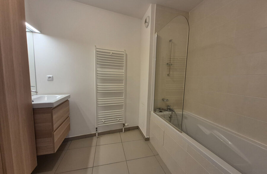 Appartement Lens 2 pièce(s) 39,35 m2 avec place de parking.