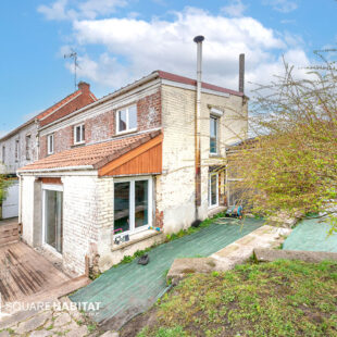 Maison individuelle rénovée comprenant 3 chambres, un jardin et un garage