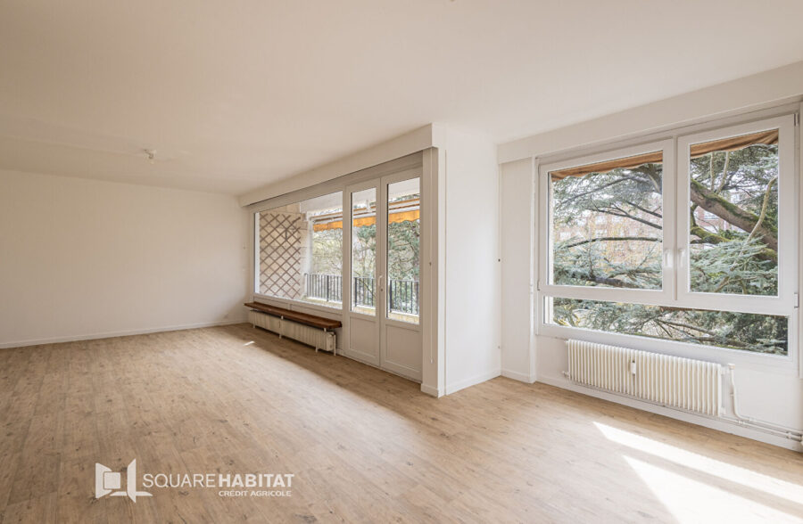 Appartement T4 avec balcon et garage dans une résidence de standing