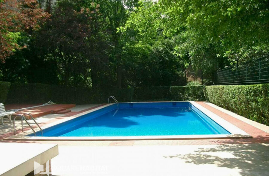 Appartement T4 avec balcon et garage dans une résidence de standing