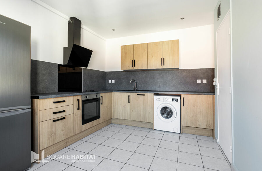 EXCLUSIVITE : MONTEBELLO : APPARTEMENT 1 CHAMBRE AVEC CAVE PROCHE METRO