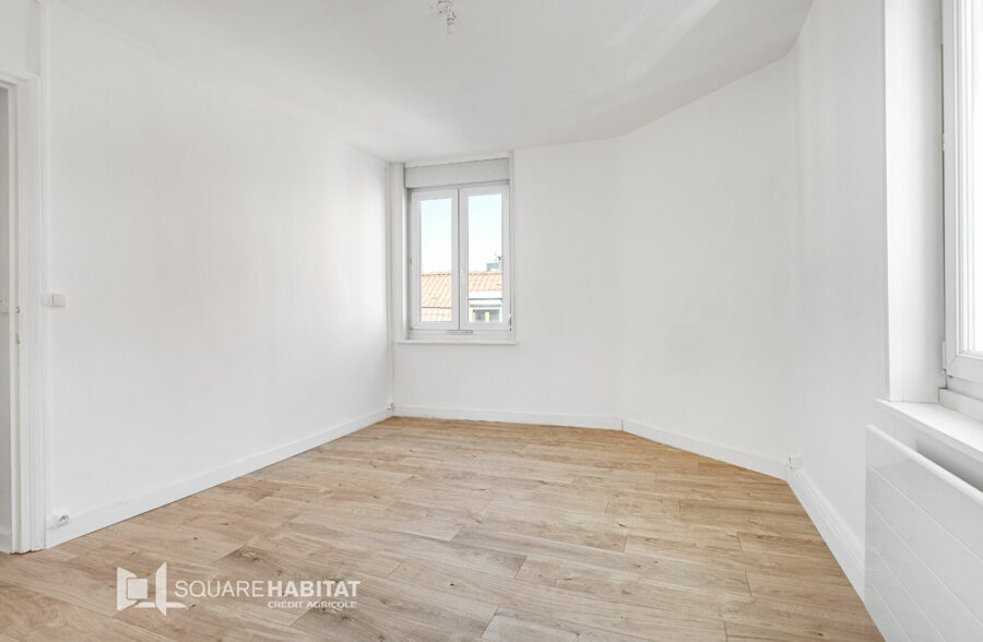 EXCLUSIVITE : MONTEBELLO : APPARTEMENT 1 CHAMBRE AVEC CAVE PROCHE METRO