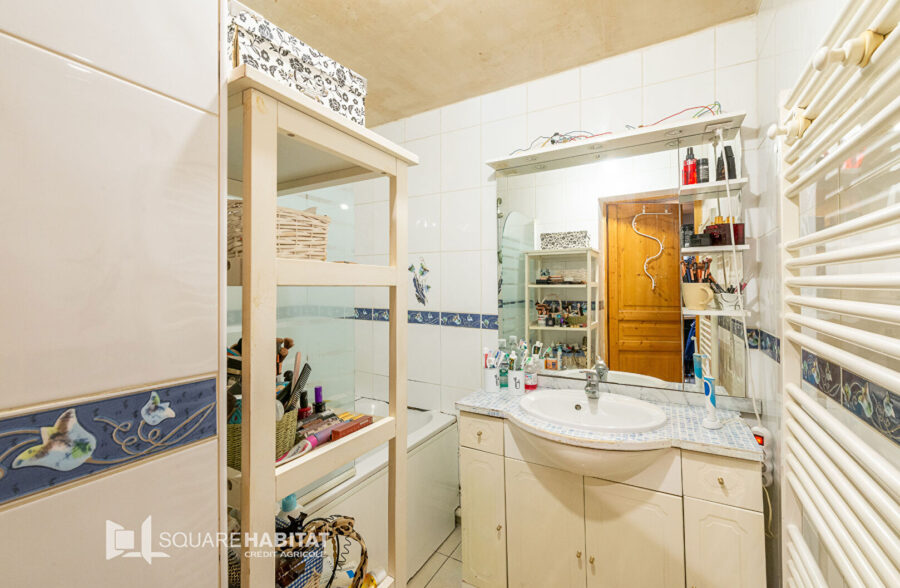 MAISON SEMI INDIVIDUELLE DE 102 M² AVEC GARAGE  Sous compromis 