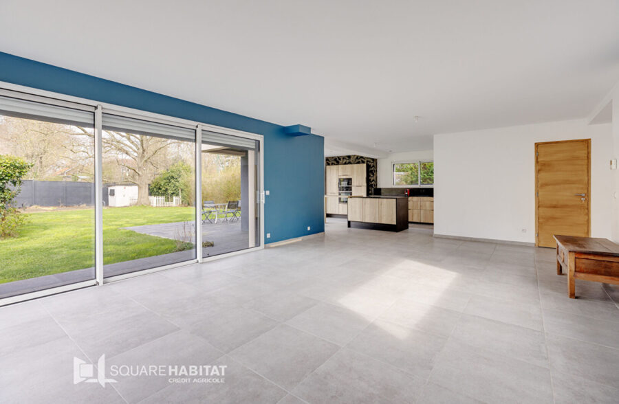 Maison  6 pièce(s) 175 m2  Sous compromis 